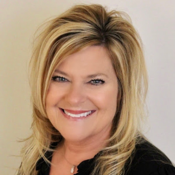 Meet your Posher, Sherri - Picture 1 of 1